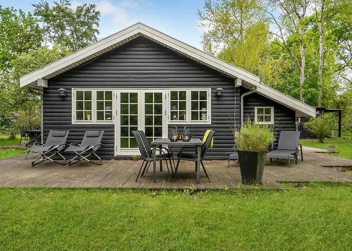 3 Bedroom Amazing In Сasa de vacaciones Glesborg